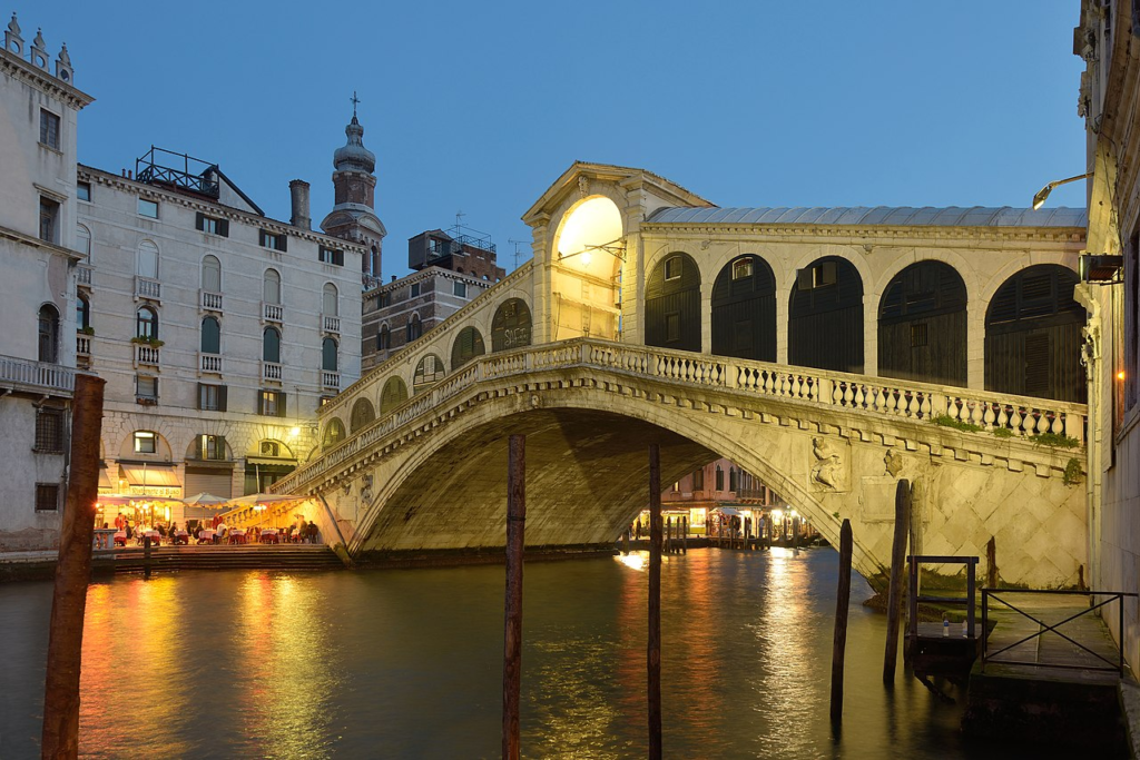 Rialto Bridge (Ponte di Rialto)