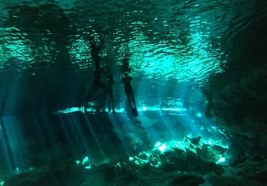 Cenote Dos Ojos