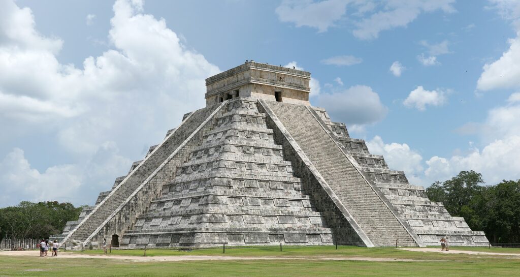 Chichen Itza: El Castillo and Its Astronomical Design