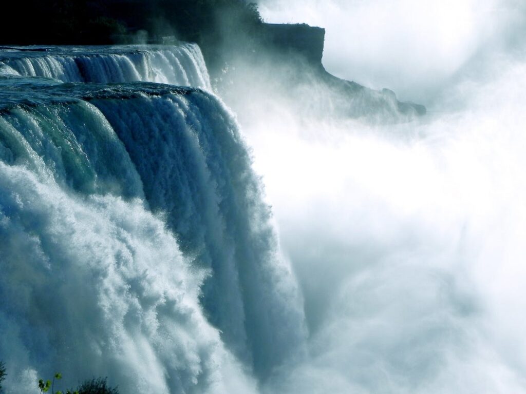 niagara-cases-water-waterfall-62627-62627.jpg
