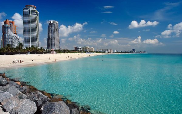 South Beach: Miami’s Vibrant Playground